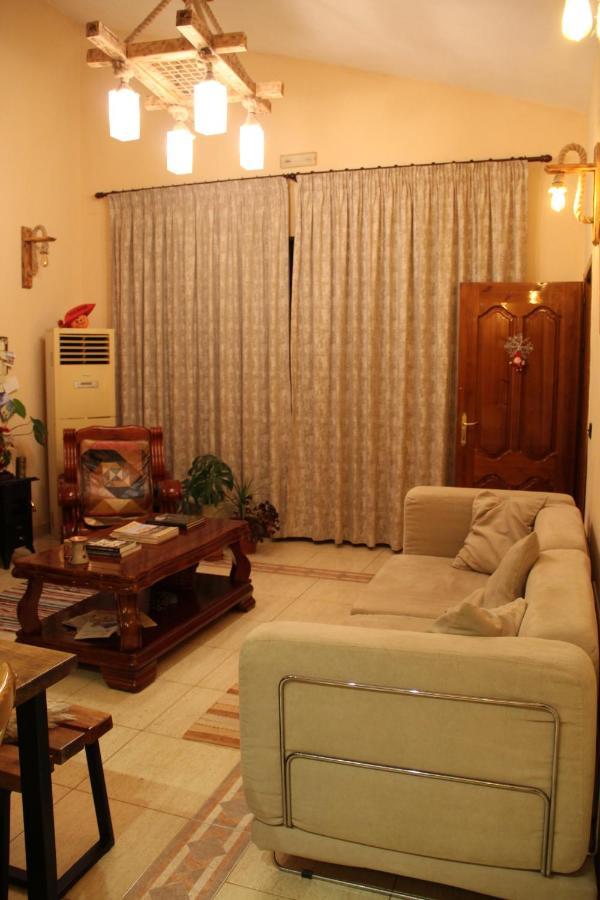 Cozy Big Apartment With Balcony Tirana Eksteriør billede