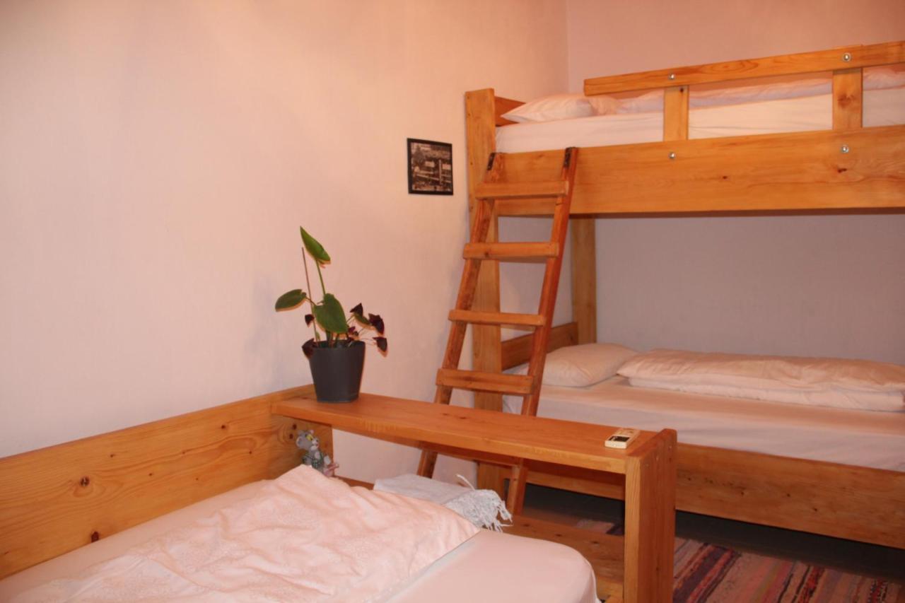 Cozy Big Apartment With Balcony Tirana Eksteriør billede