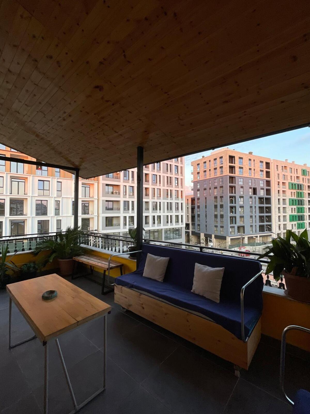 Cozy Big Apartment With Balcony Tirana Eksteriør billede